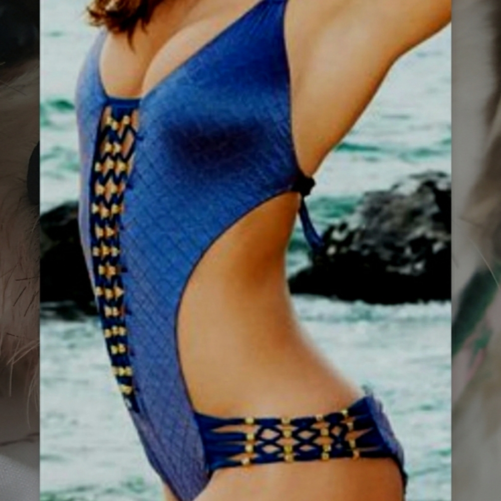 BEACH BUNNY MONOKINI